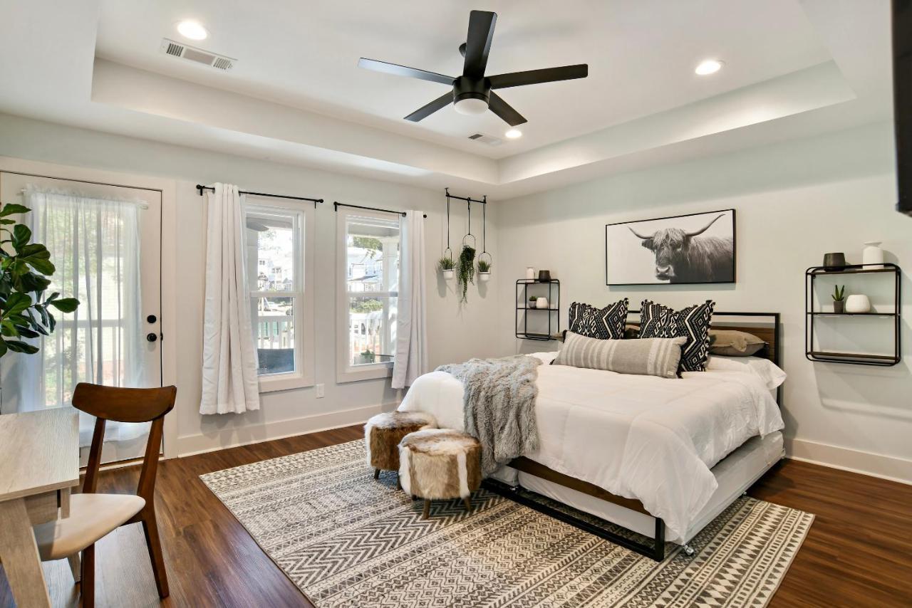 Sun Lit Modern Home With Good Vibes And Lots Of Coffee - Designedbydom Atlanta Bagian luar foto