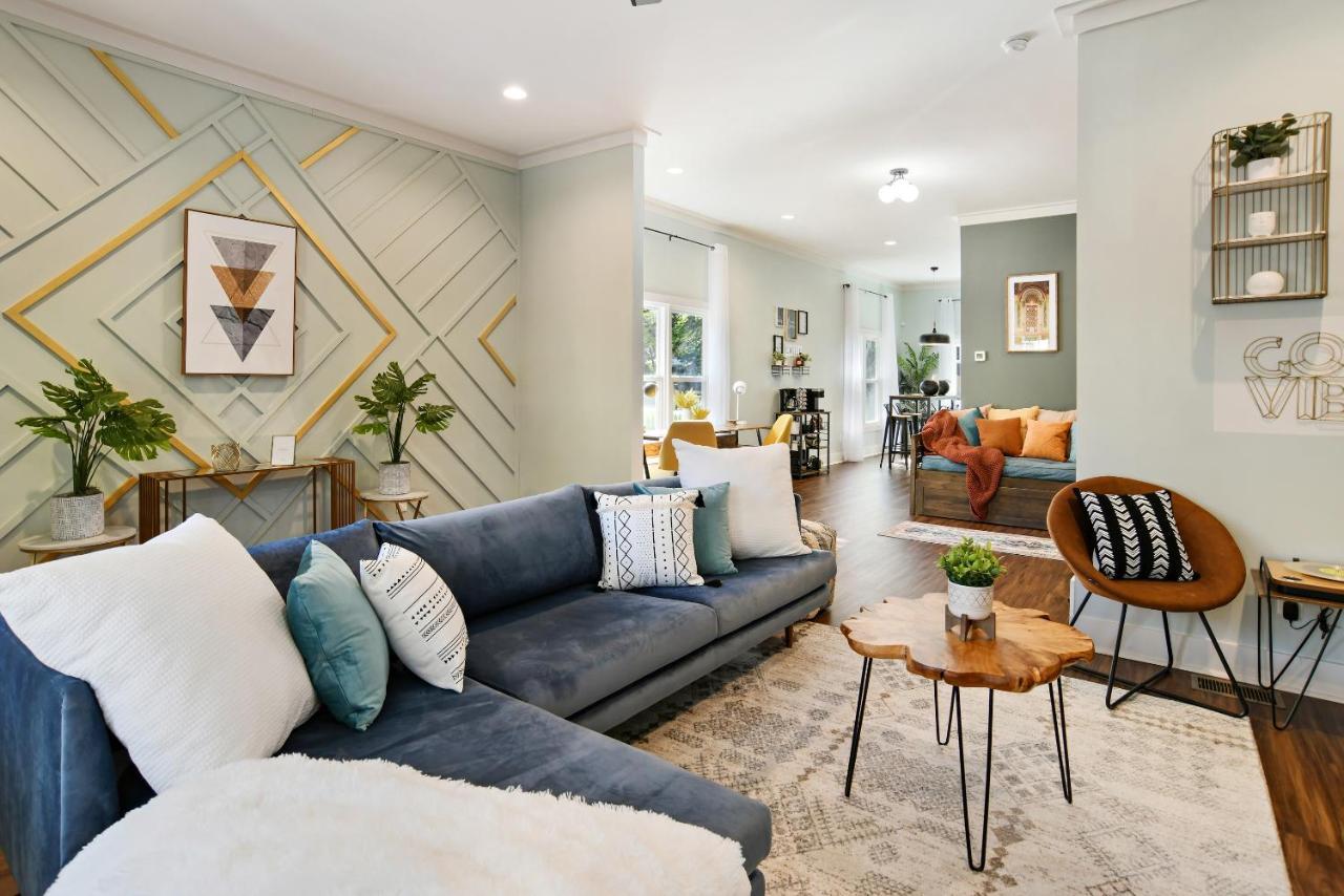 Sun Lit Modern Home With Good Vibes And Lots Of Coffee - Designedbydom Atlanta Bagian luar foto